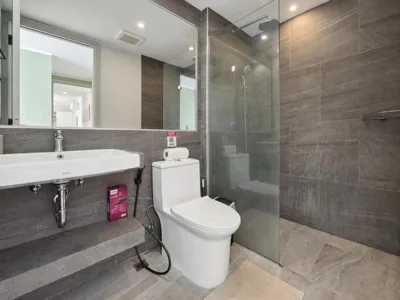 Modern Condo near the Beach - NV531 – Photos 3