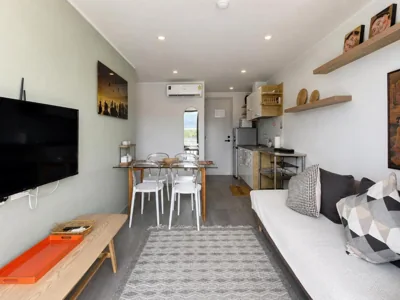 Modern Condo near the Beach - NV531 – Photos 5